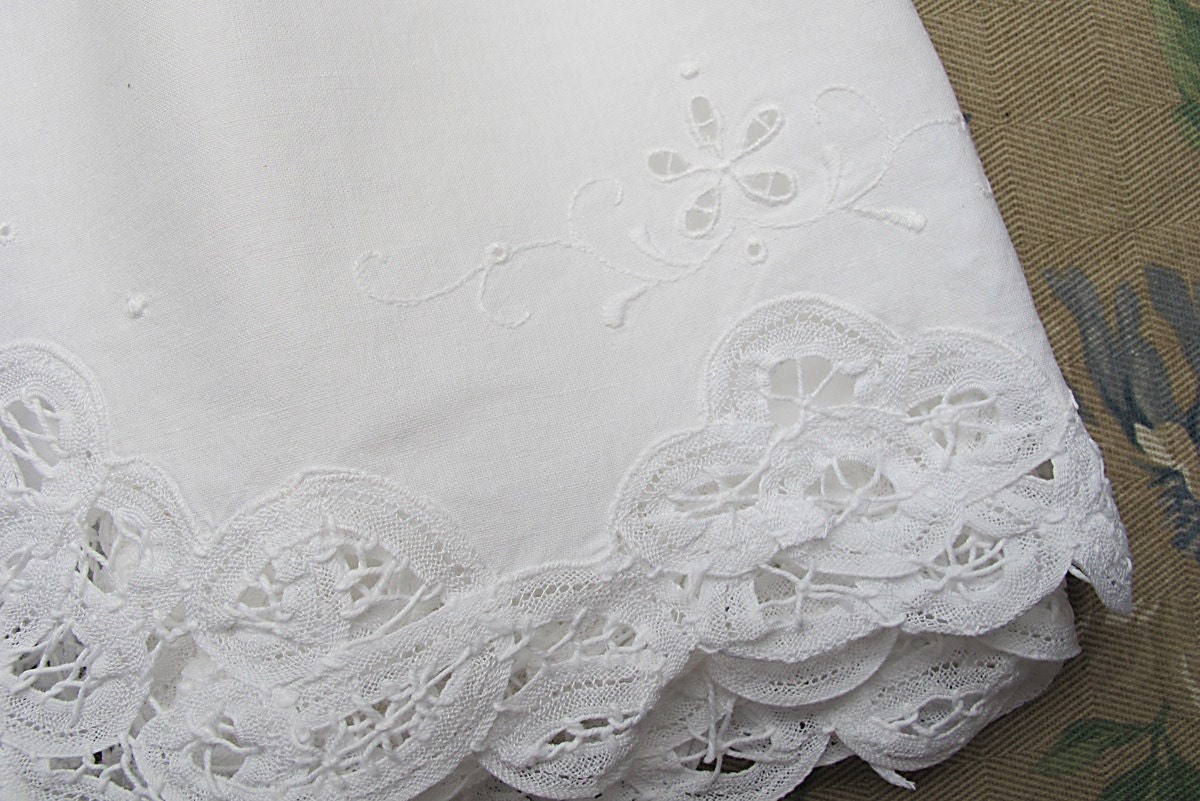 Vintage White Battenburg Trim Lace Fabric Remnant Eyelet