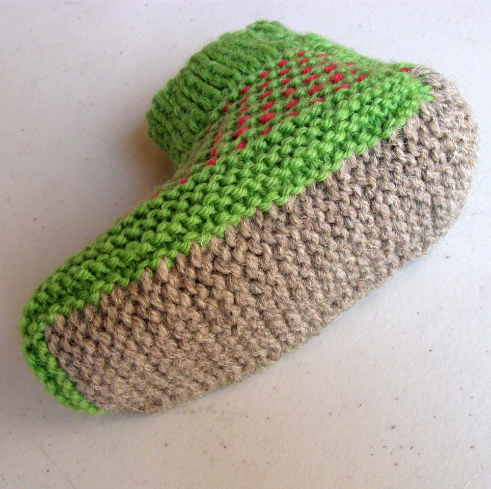 Knitting Pattern Amazing Siberian Slippers for kids PDF