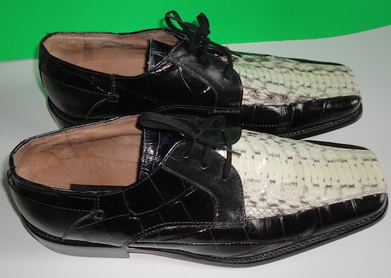 Snake Skin Stacy Adams Mens Shoes. Size 8.5 M. Black and