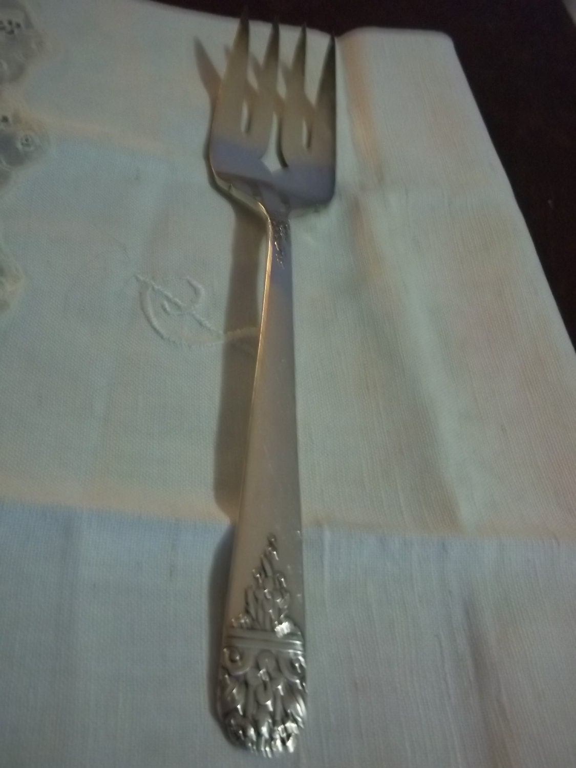 FORK, Serving fork, meat fork, large fork, ONEIDA, silverplate A1 Simon