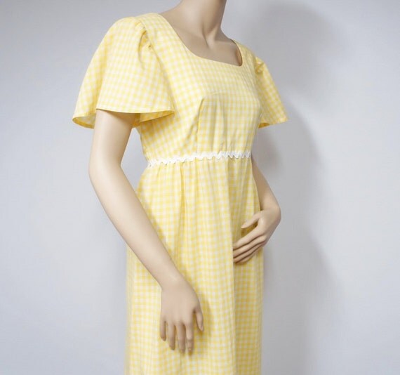 Yellow Gingham Dress / Vintage / 1970's / Granny Dress