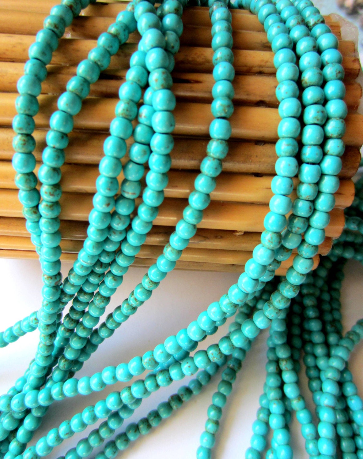 70 Turquoise beads 4mm crackled howlite gemstone