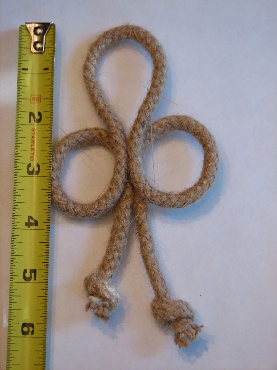 Swedish Love Knot Ready to Embellish