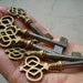 V I N T A G E keys --- set of 5 large keys jewelry maker supplies