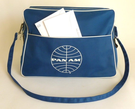 Vintage 1970's PAN AM Pilot Flight Attendant Overnight Bag