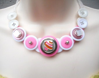 SALE, Strawberry Daquri button necklace