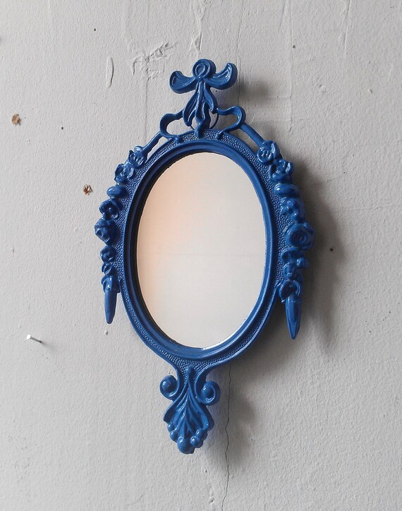 Oval Mirror in Small Vintage Periwinkle Blue Frame Cubicle