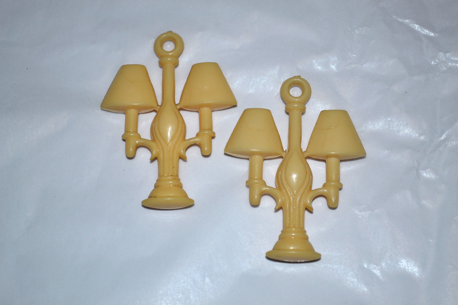Vintage plastic Lamp Shade Pulls by honeybeepollen on Etsy