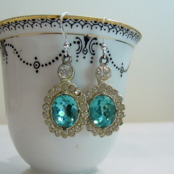 Art Deco Earrings. Dangle Earrings In Teal. Rhinestone. Paste.