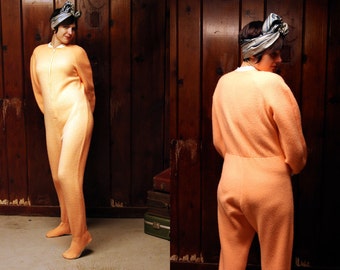 vintage onesie footie pajamas / creamsicle orange footed pjs / vintage sleepwear size medium M