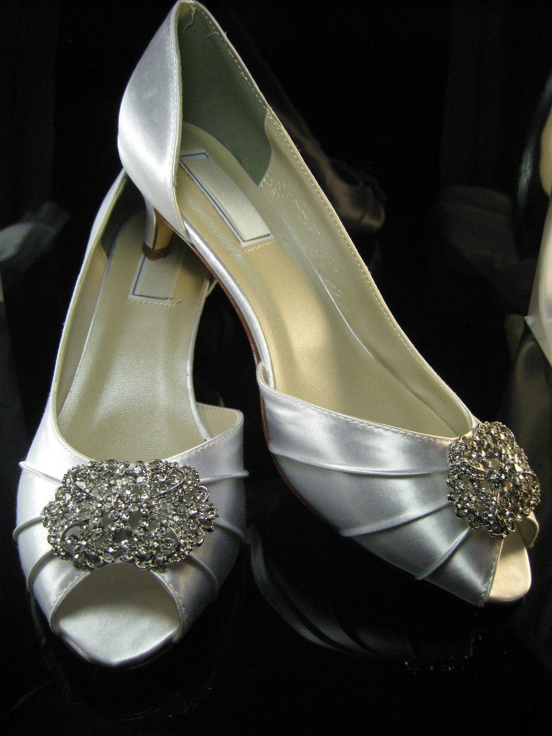 Wedding Shoes with Vintage Style Crystal Brooch Bridal Shoes