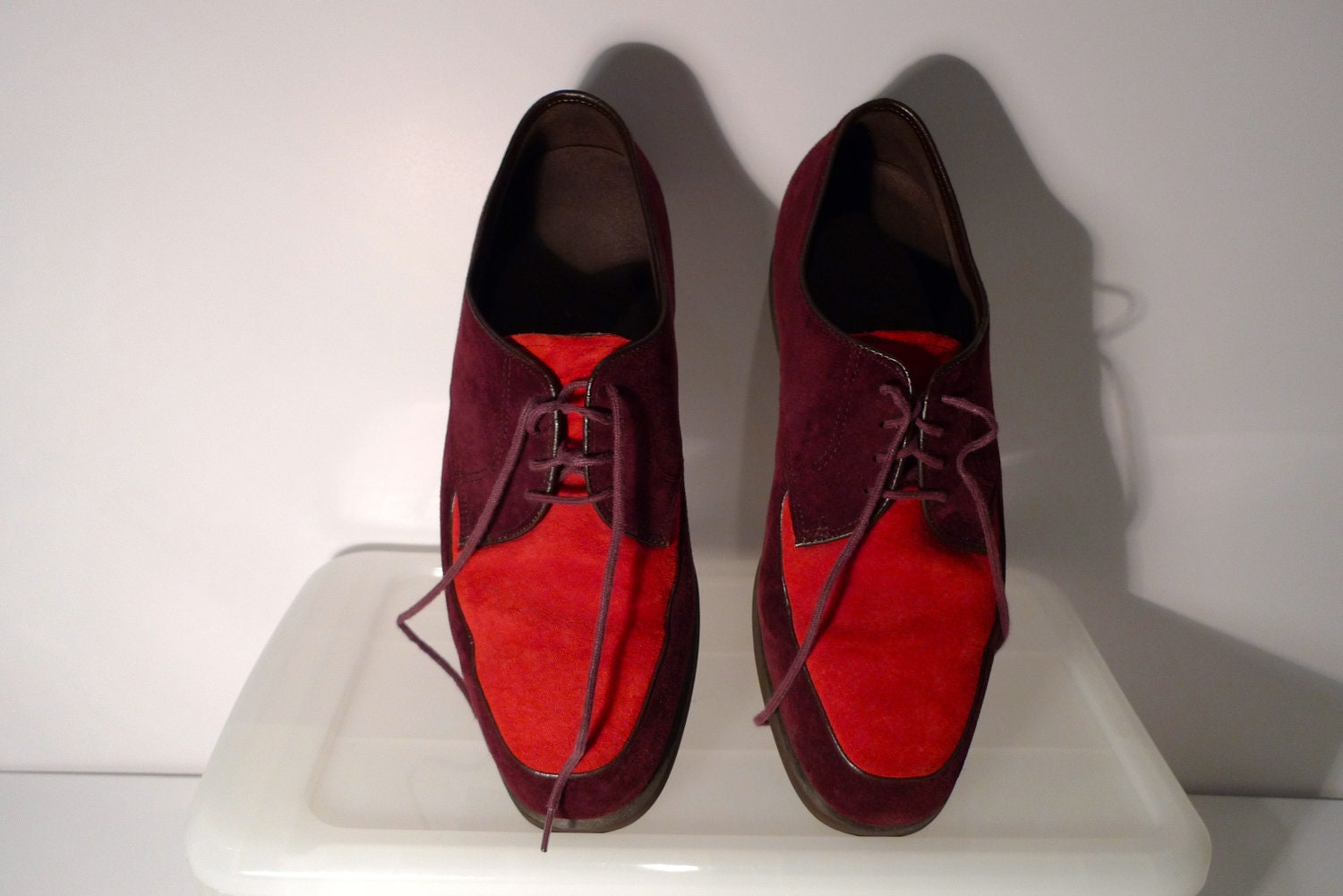 Hush Puppies Shoes Two Tone Mens Size 9 Red & Burgundy Suede
