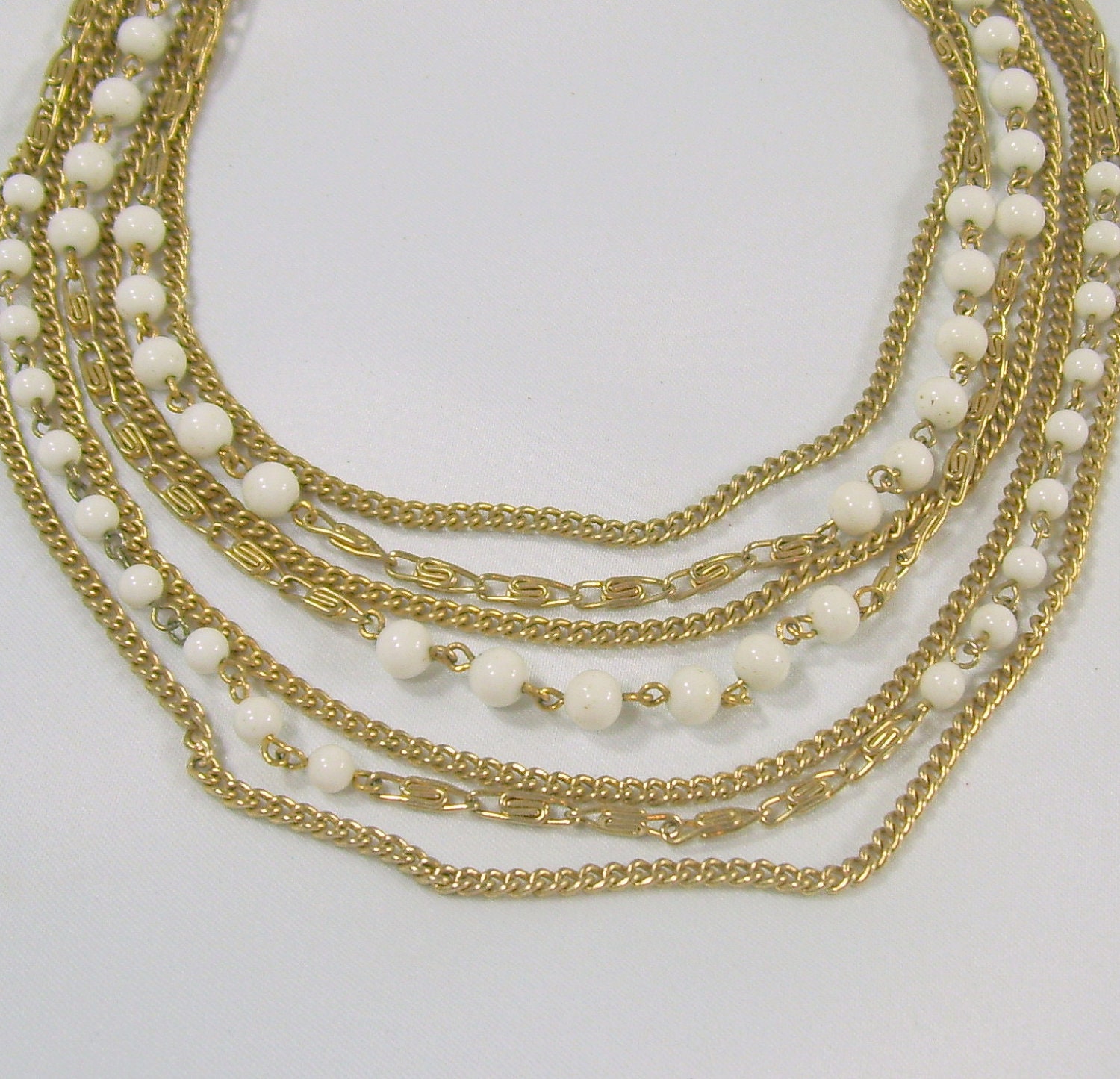 Vintage Lisner Necklace White Glass Bead Gold Tone Chain Multi