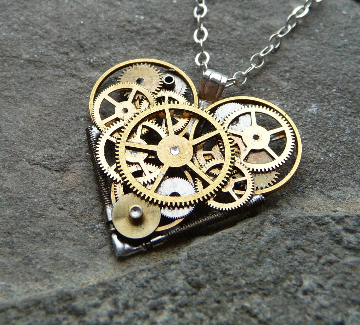Clockwork Heart Necklace Love Device Elegant