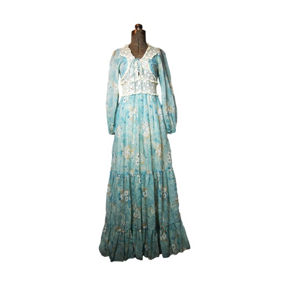 Vintage 1970s Dress Floral Blue Cotton by dejavintageboutique