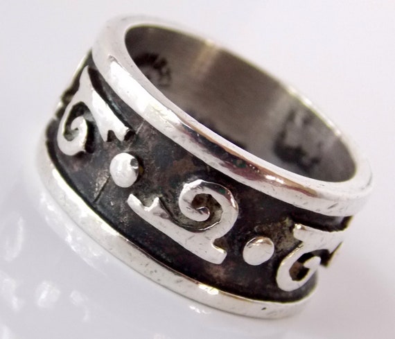 Vintage Taxco Sterling Silver Ring by TheButterflyBoxdeitz