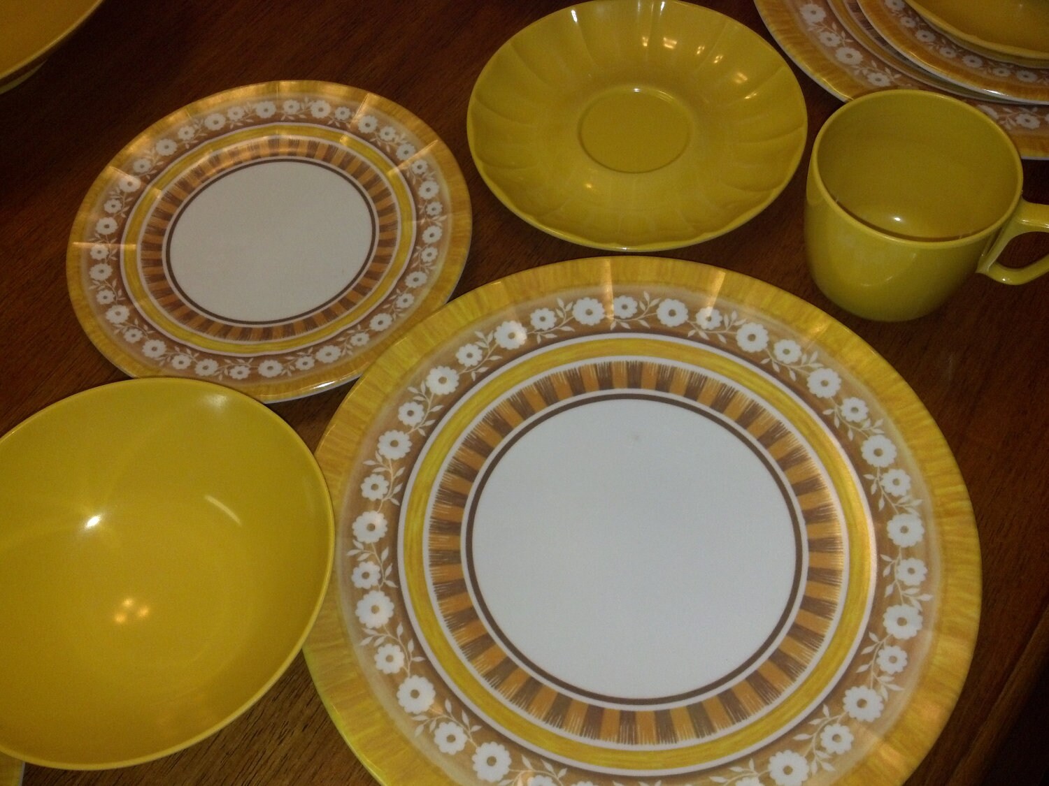 Prolon Melmac Yellow Dinnerware Set 7900 50s Circa 42 pieces