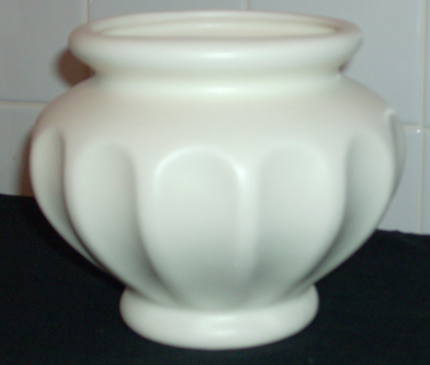 Haeger Pottery Ivory Matte FTD Vase Vintage USA