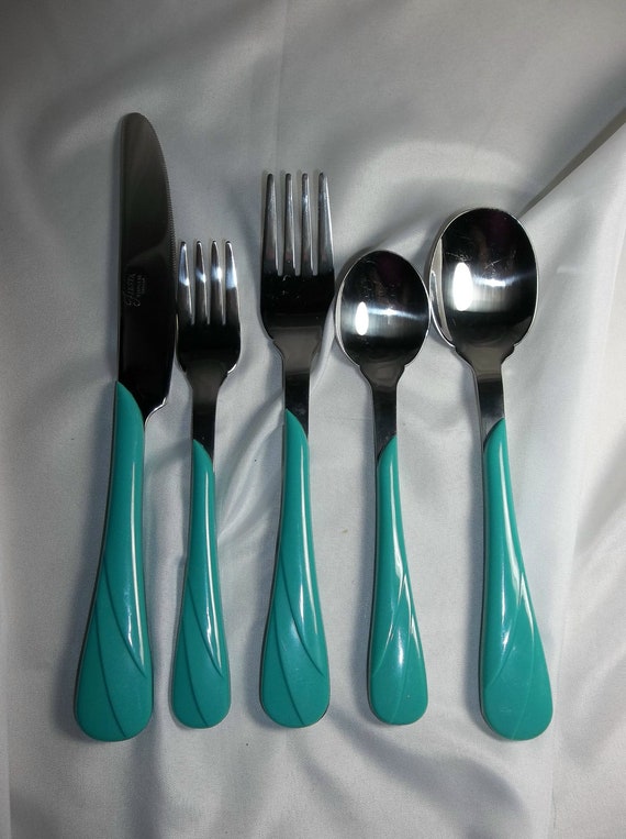 5 Piece Fiesta Flatware in Turquoise Discontinued