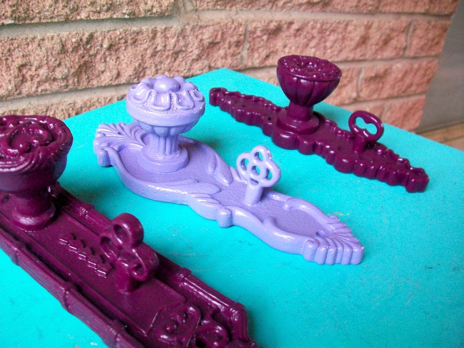 Purple Door Knob & Skeleton Key Wall Hook Rack Set Jewelry