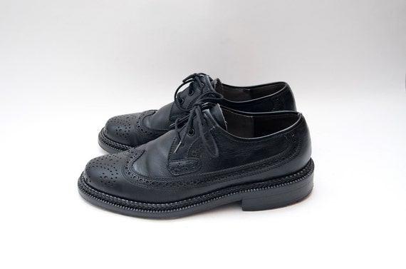 Vintage black leather oxford women shoes by ZvezdanaVintage