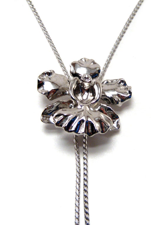 Vintage lariat necklace orchid slider pendant silver tone