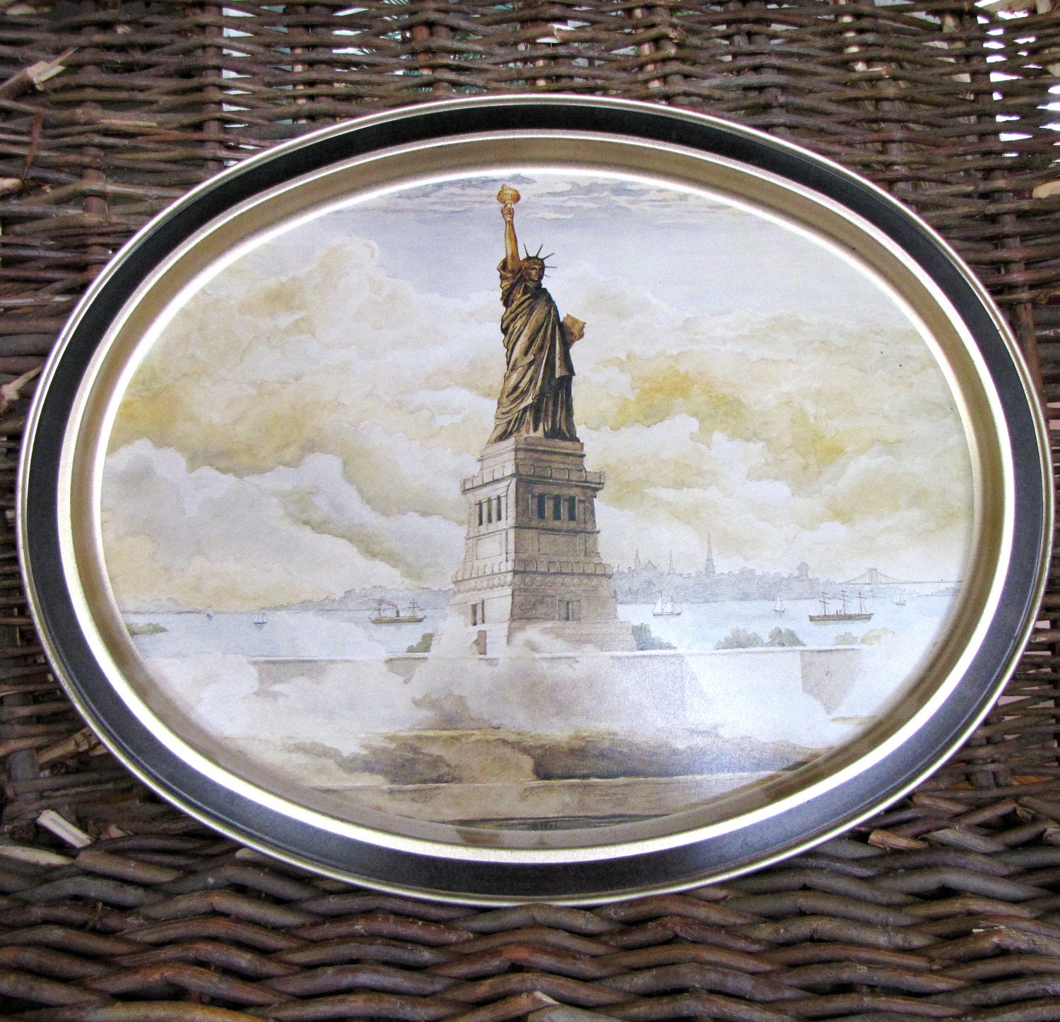 Serving Tray- Statue of Liberty Tray- Collectors Tray – Haute Juice