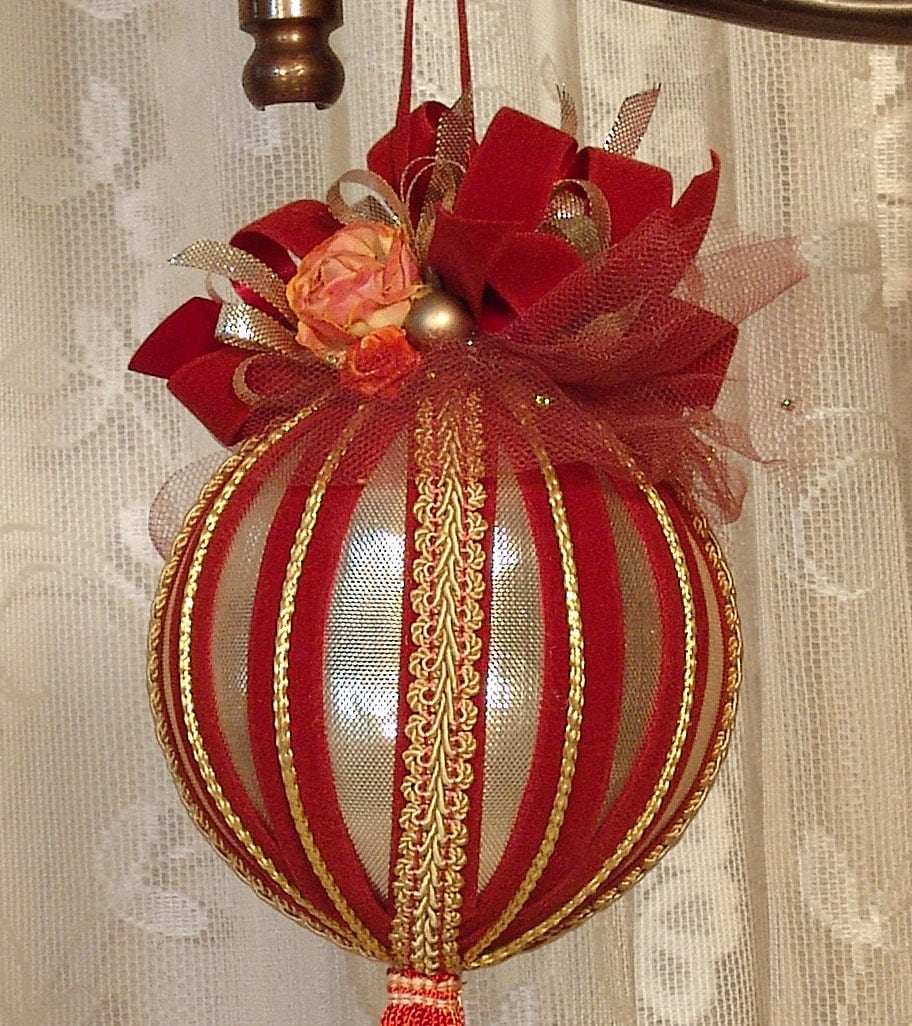 Handmade VICTORIAN CHRISTMAS Ornament / Keepsake Vintage