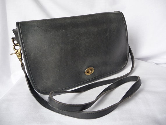 coach classic large