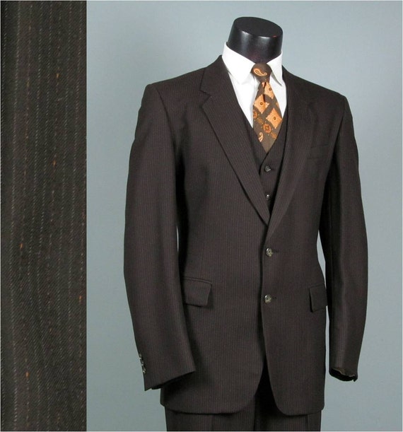 Vintage Mens Suit 1970s BIG AND TALL Chocolate by jauntyrooster