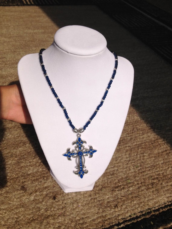 Items similar to Cross Pendant Beaded Necklace on Etsy