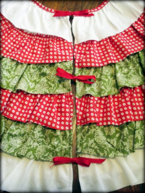 Red Green and White Ruffled Christmas Tree Skirt 50