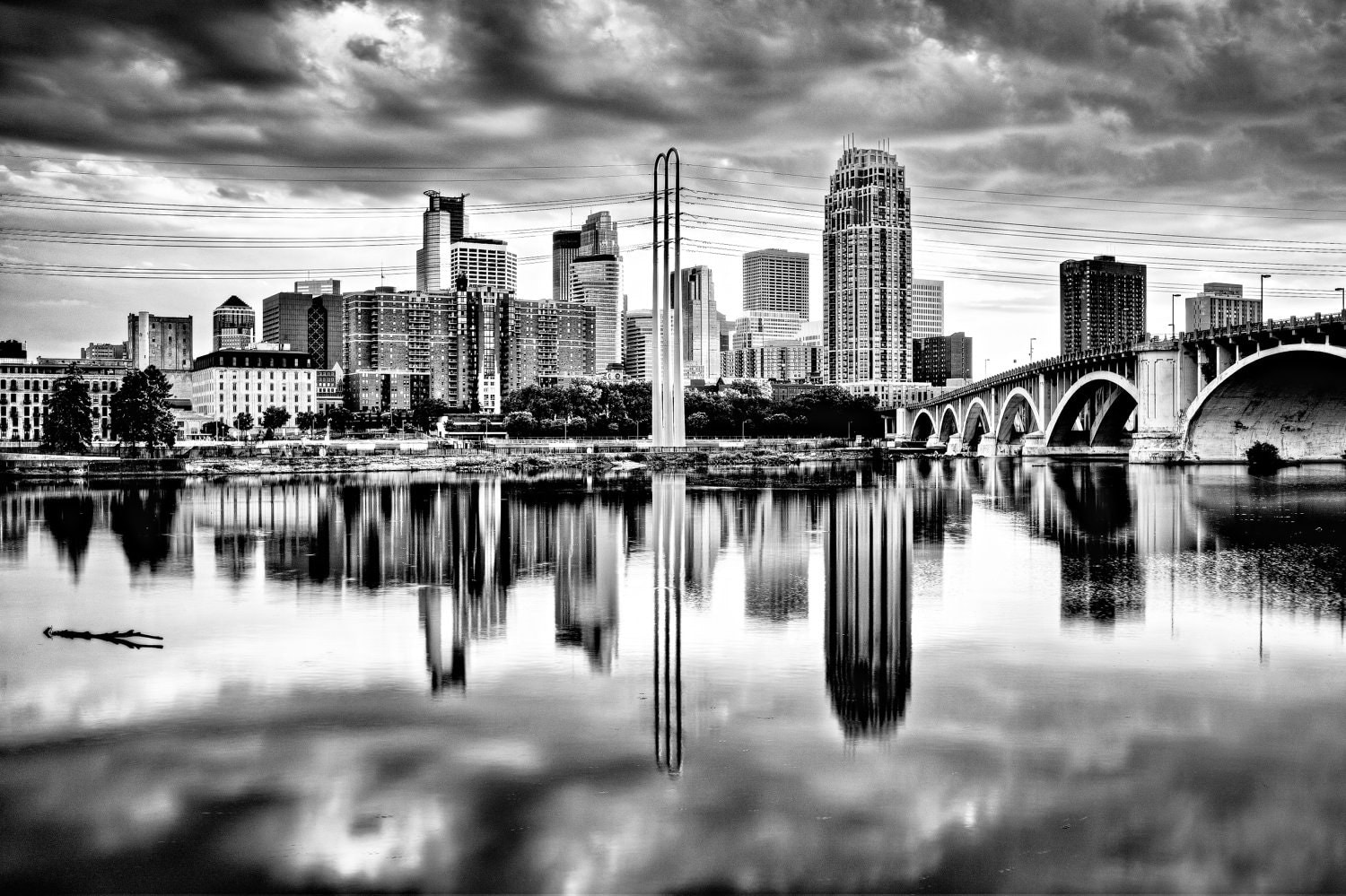 dramatic minneapolis minneapolis mn minneapolis skyline dramatic minneapolis minneapolis mn minneapolis skyline
