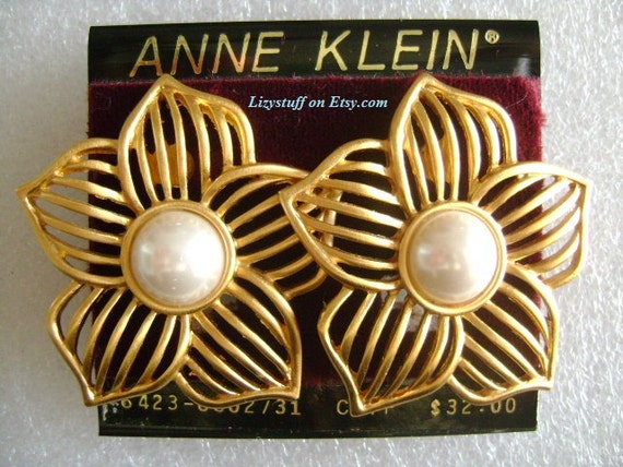 Vintage AK Anne Klein Lovely Gold Tone Filigree With by lizystuff