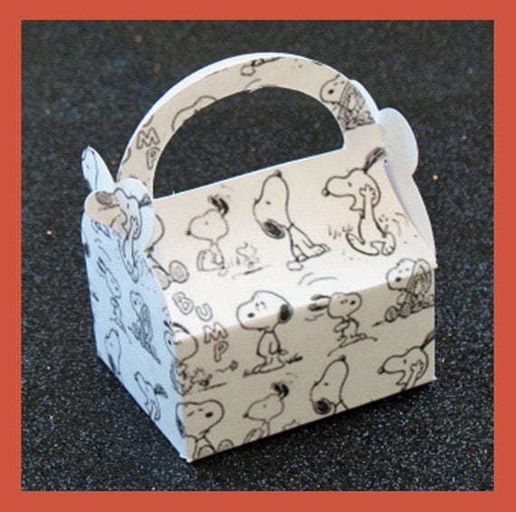 Snoopy Favor Boxes Snoopy Birthday Party Supplies by tinygiftboxes