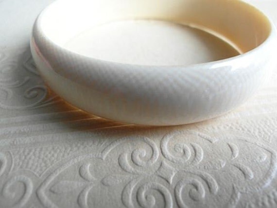 Vintage Pre Ban Ivory Bracelet Genuine Ivory by YearningHearts