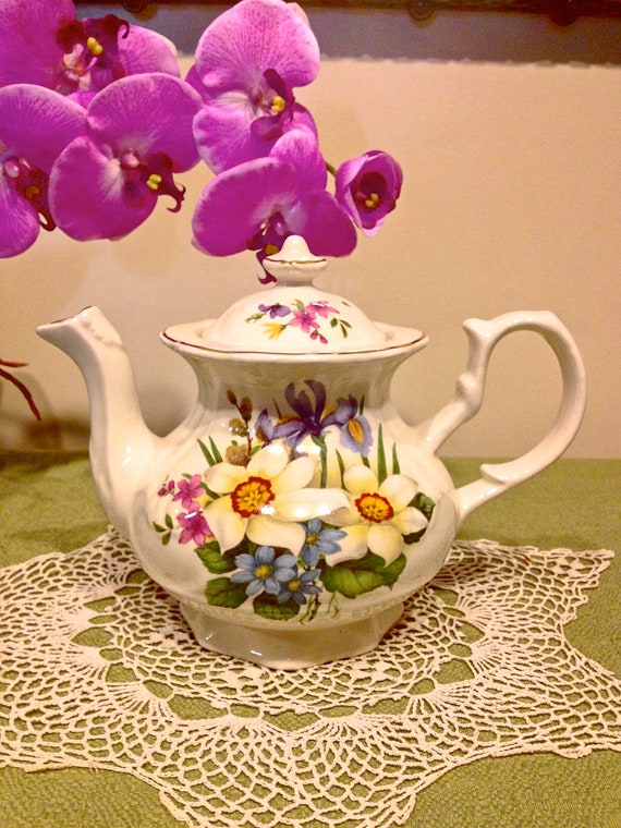 Vintage English Floral Teapot Price Kensington Tudor