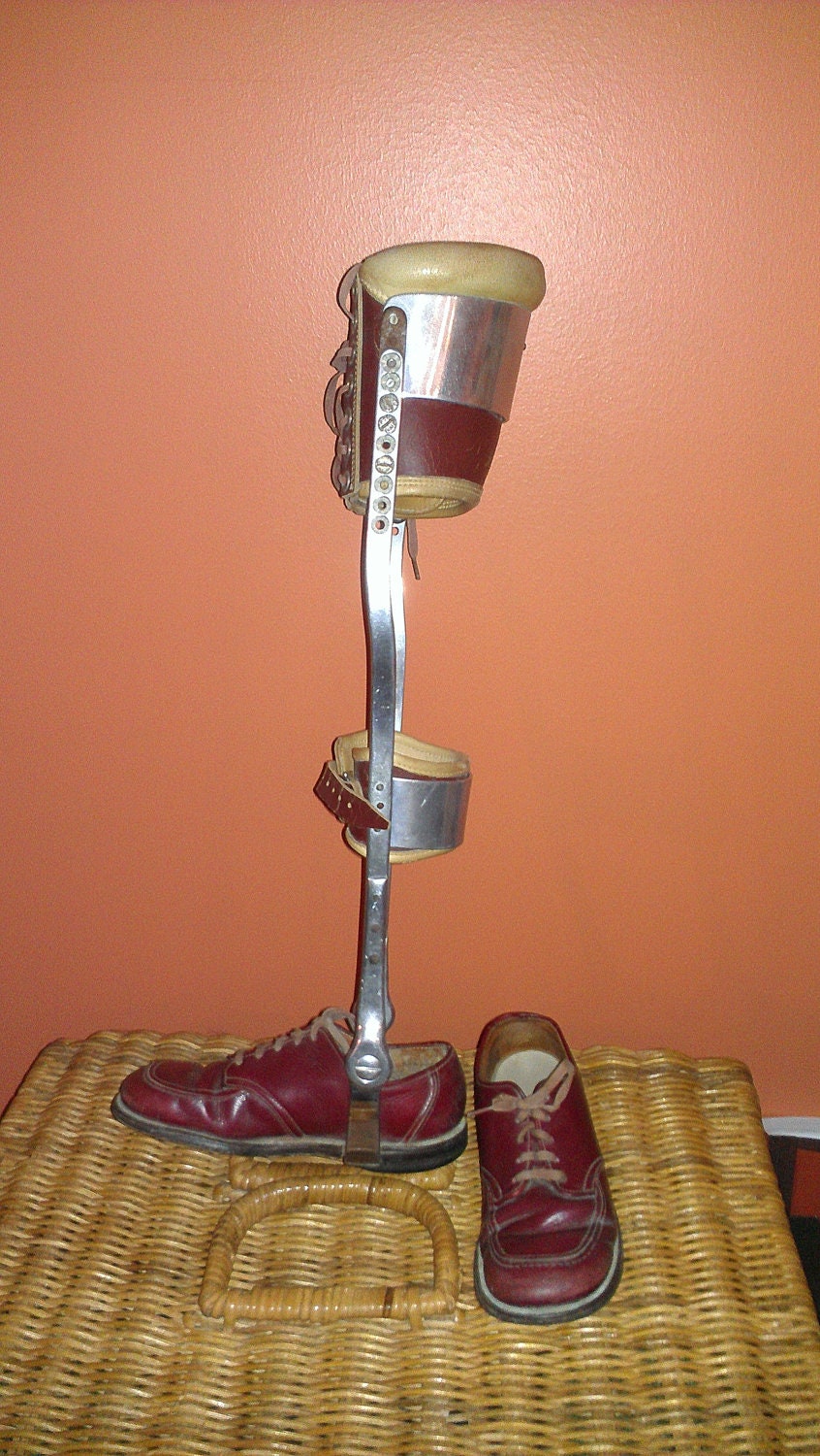 Vintage Childs Leg Brace Great Condition