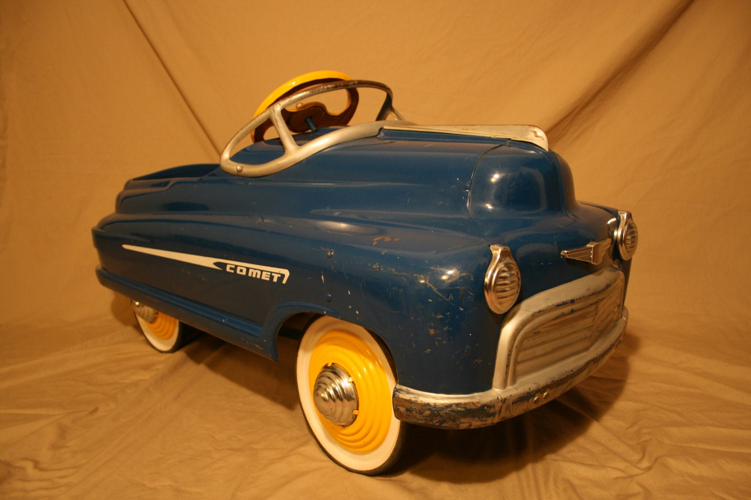 taxi comet sedan pedal car ride on