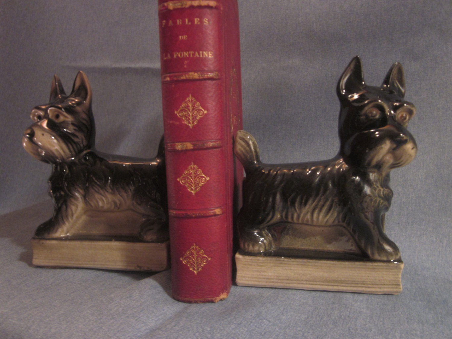 Vintage Dog bookends