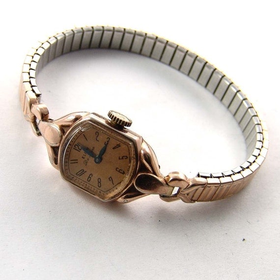 Vintage Elgin Deluxe wristwatch 17 jewel 10kt by DesignerKayStyle