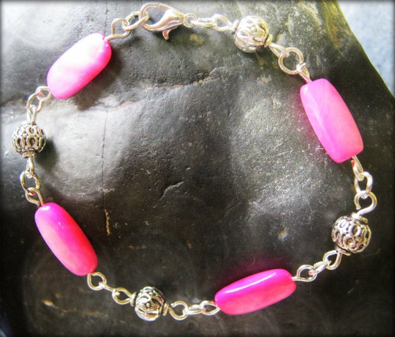 Handmade Silver Bracelet with Pink Seashell by IreneDesign2011