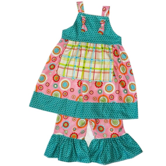 Items similar to Girls Apron Knot Dress and Ruffle Pants Daisy Dreams ...