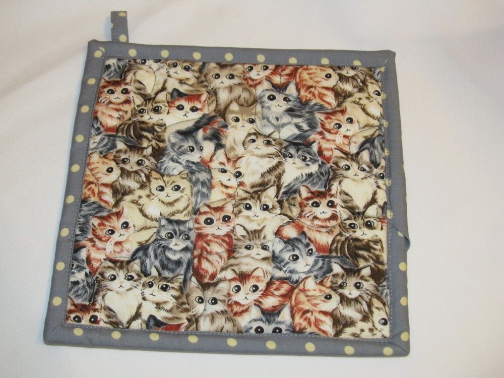 Kitten Pot holder Insulbrite Quilted Potholder by annsquiltnstuff