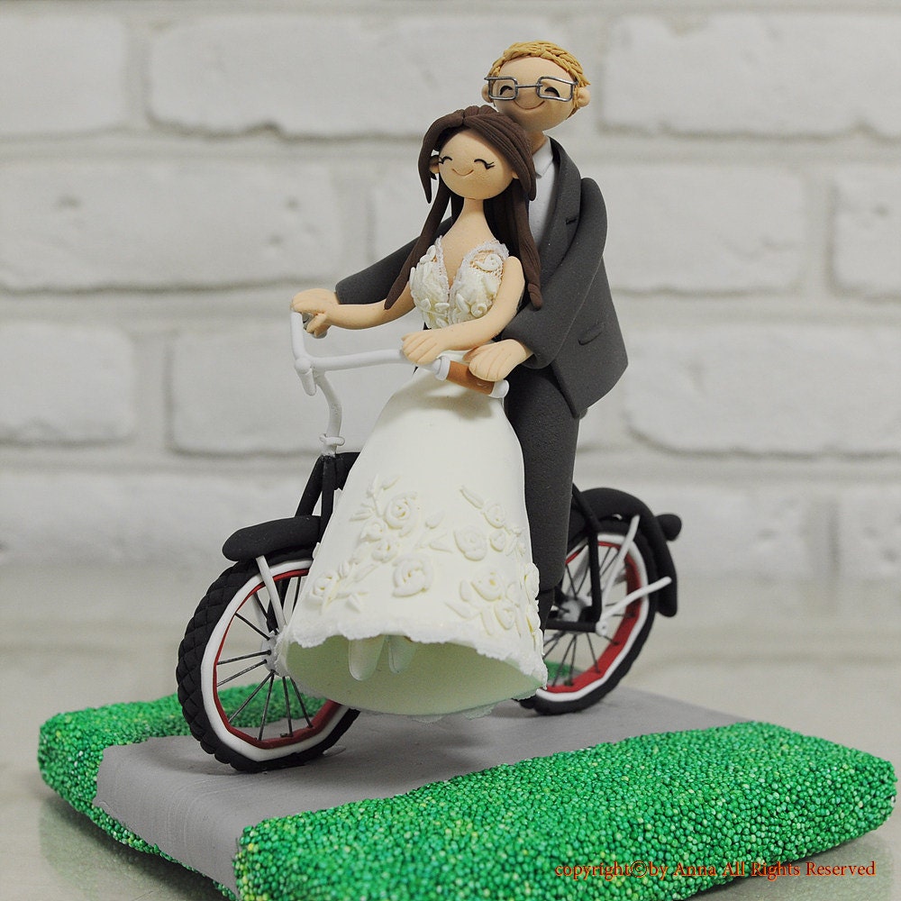 Online dating wedding cake topper