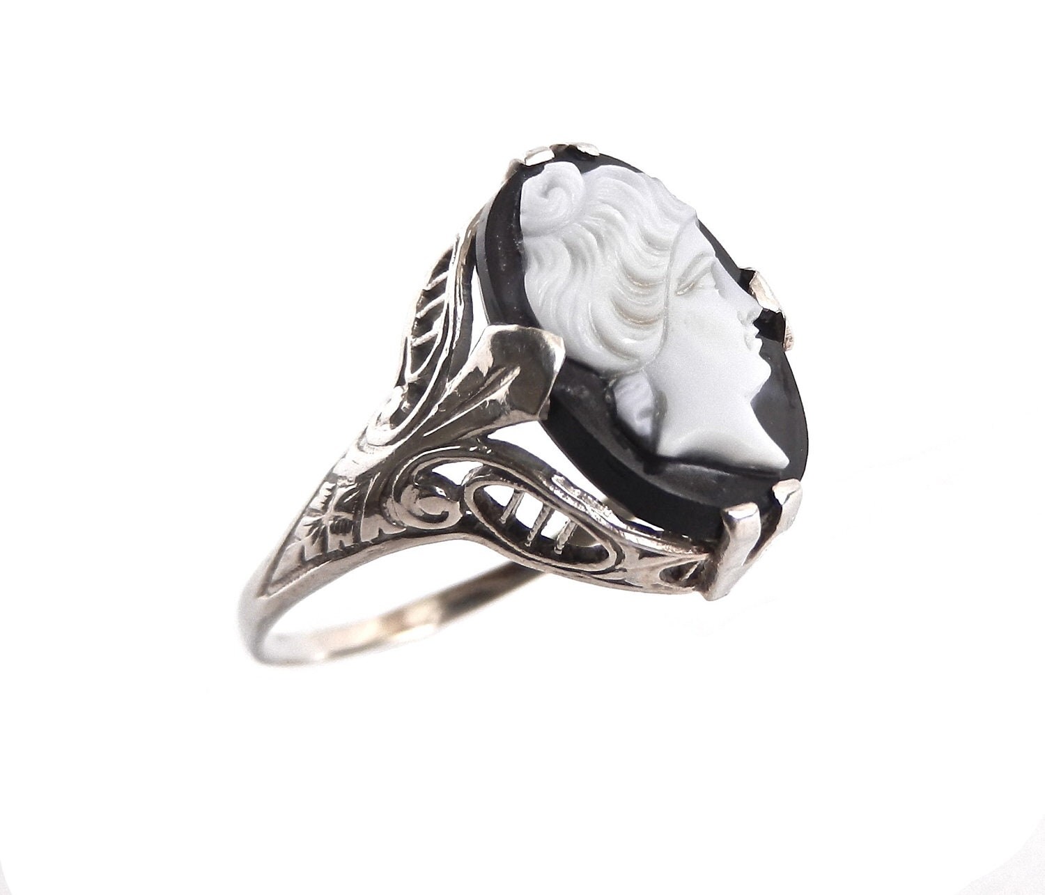 SALE 14K White Gold Cameo Ring Antique Size 8.5 Filigree