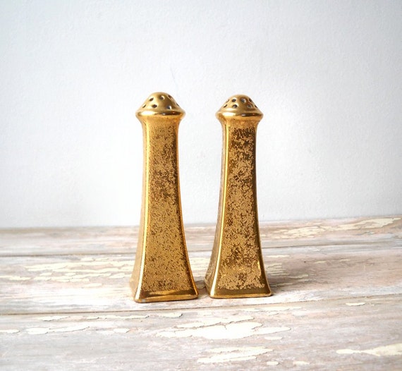 Pickard Salt & Pepper Shakers Gold Encrusted German