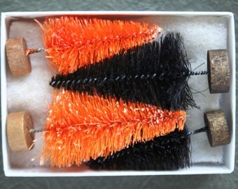 Black and Orange bottle brush Tree - Tiny Brush Bright Halloween Trees - Decorating kit for Halloween