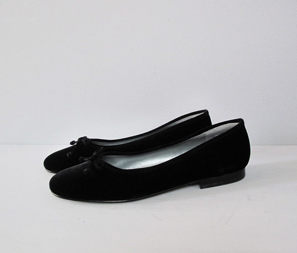 vintage BLACK VELVET ballet flats Sam & Libby 10 by secretlake