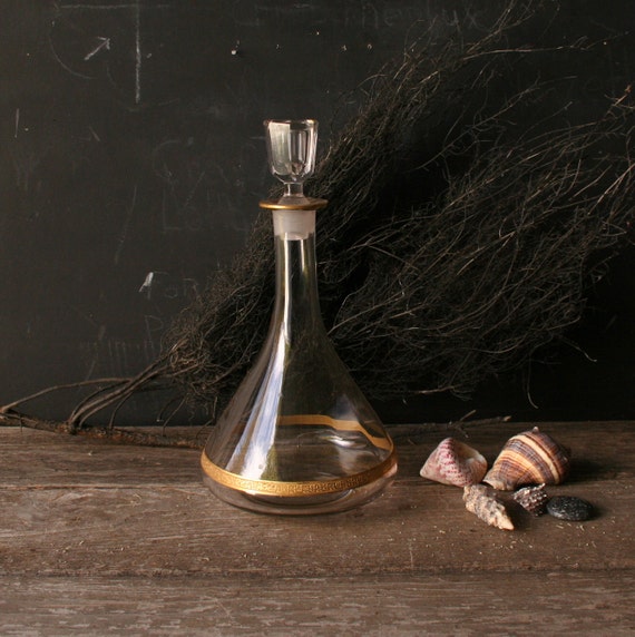 Vintage Wine Decanter Gold Trim Faceted Glass Stopper From